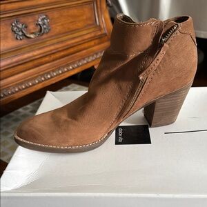 Dolce Vita Tan Ankle Booties with Stacked Heel and Suede Finish